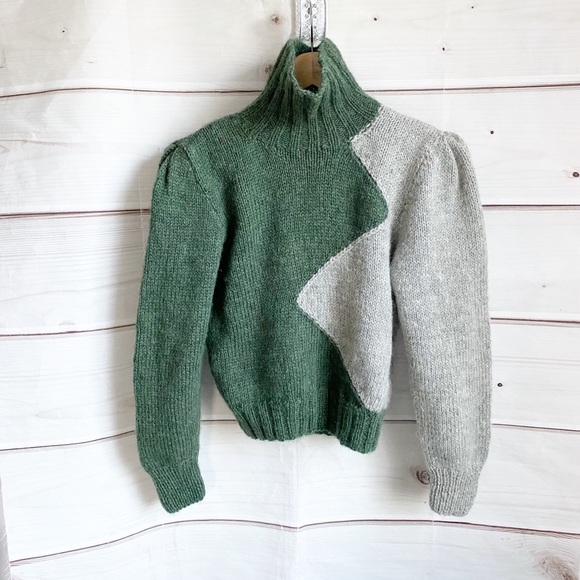 Sweaters - Vintage Colorblock Sweater